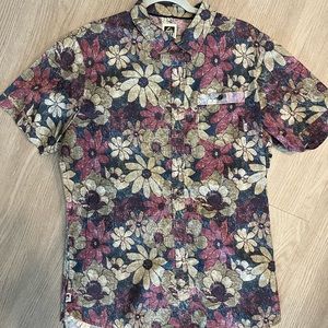 Reef 🪸 Surf men’s floral button down shirt size L like new 🤙🏼